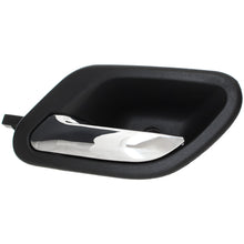 Przedmiot: klamka wewnętrzna
Strona: lewa
Producent: zamiennik
Kolor: obudowa w kolorze czarnego plastiku. rączka chromowana
Samochód: BMW E39 seria 5
Rok produkcji: 1996-2003