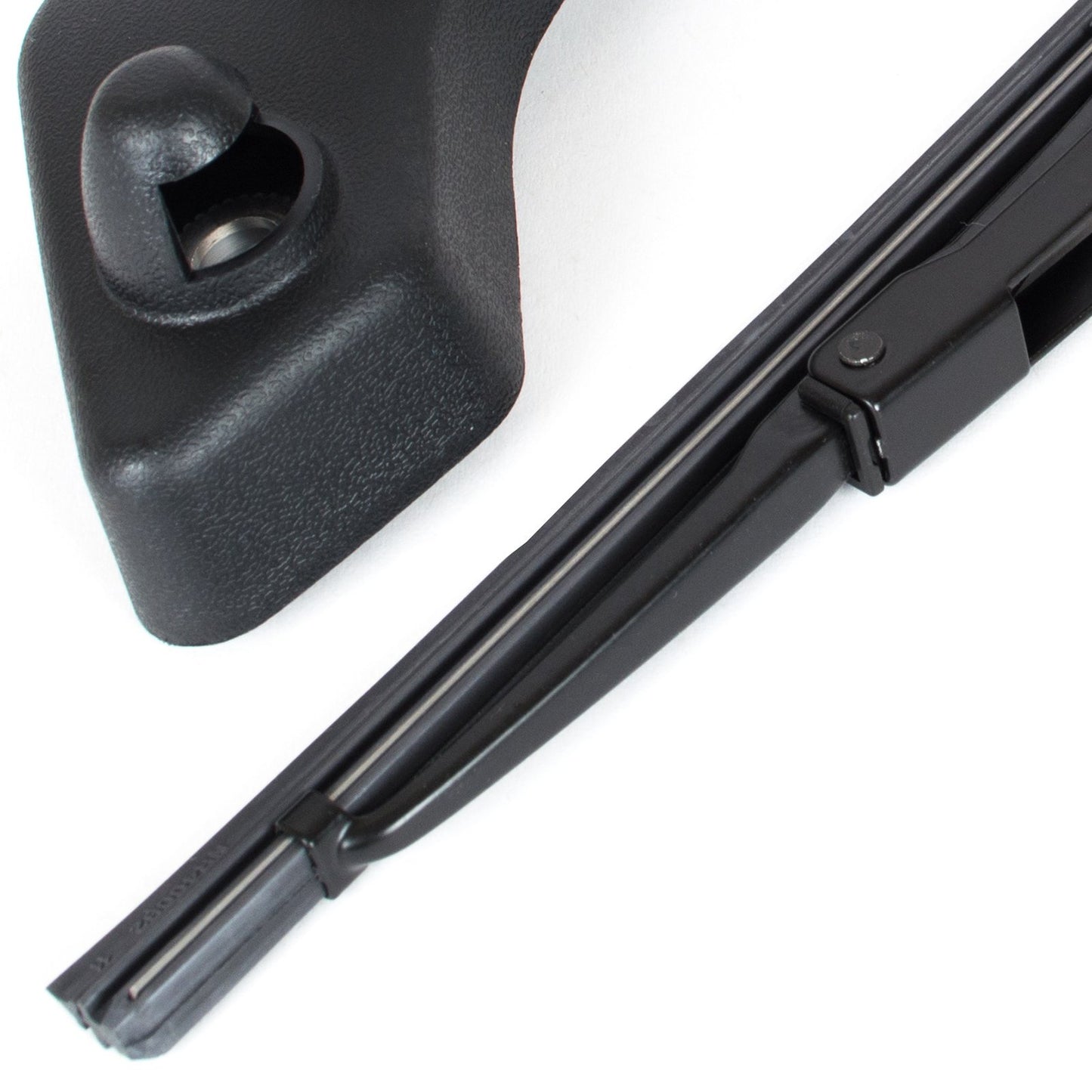 Volvo XC70 00-03 Rear Wiper Arm + Blade