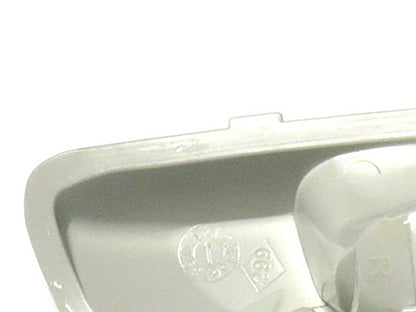Renault Master 2010 - AMBER indicator to WHITE BULB in the right mirror