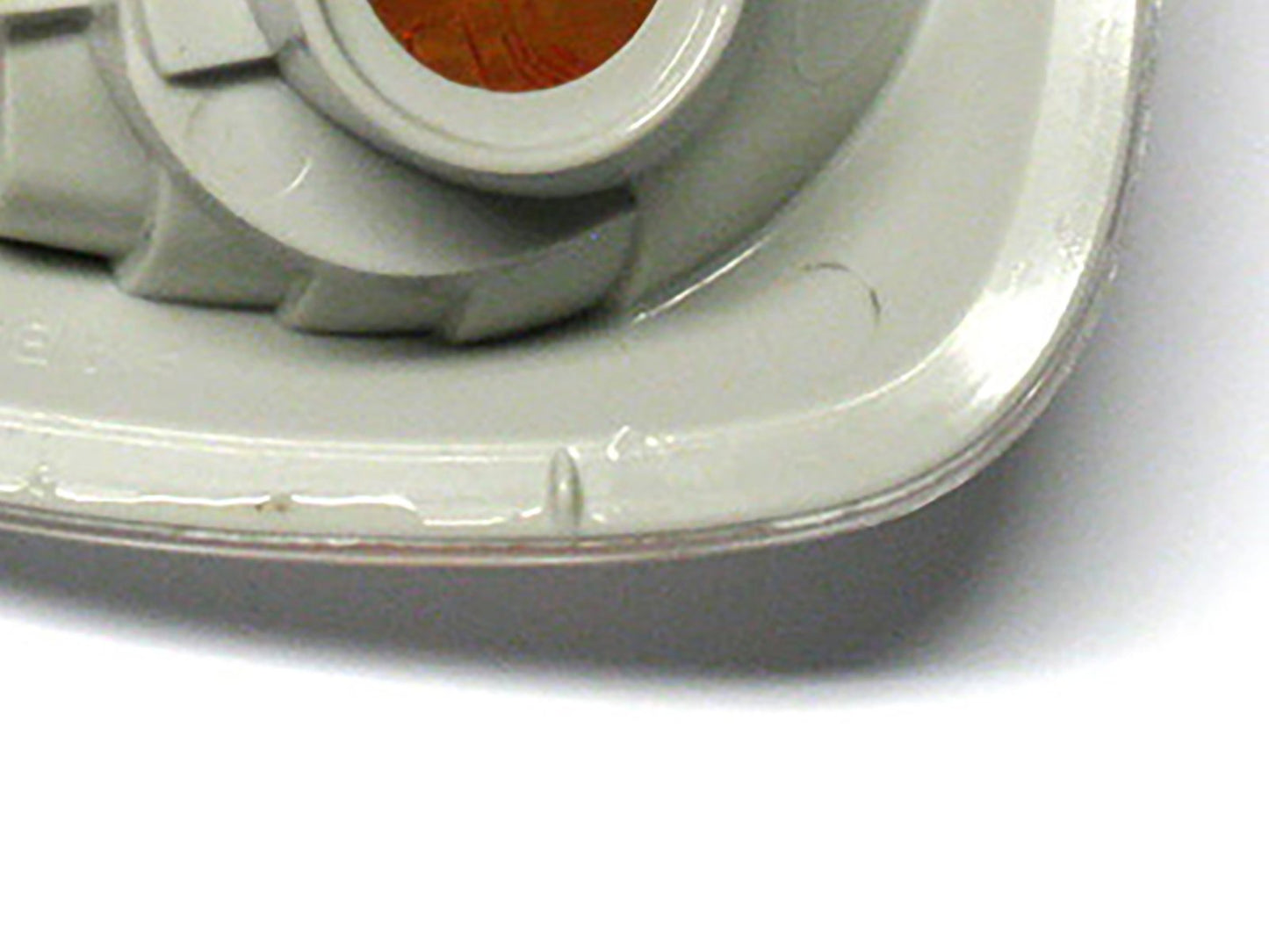 Renault Master 2010 - AMBER indicator to WHITE BULB in the right mirror