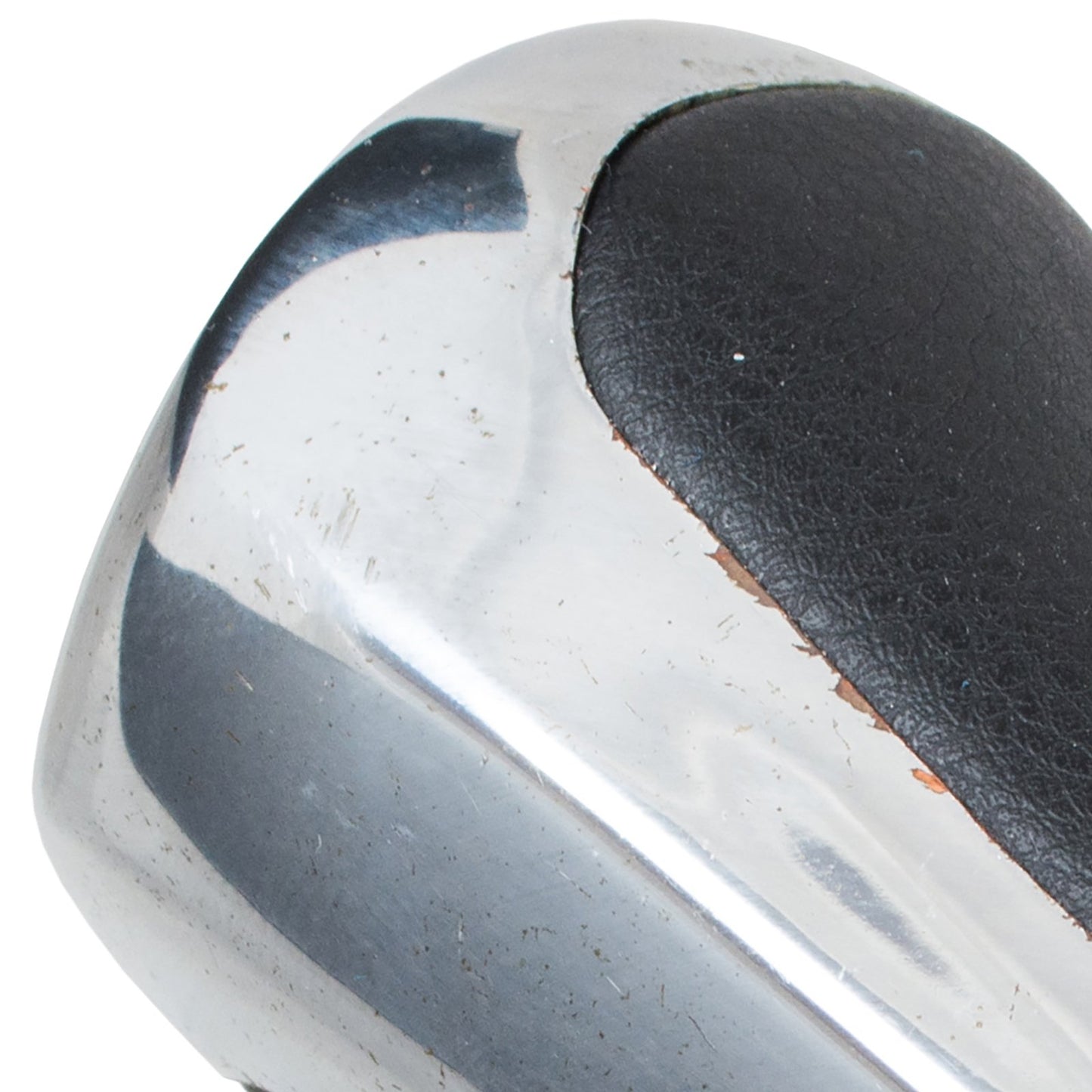 BMW E30 E32 E34 E36 E39 E46 E60 E61 E62 E63 E81 E82 E85 E87 E88 E90 E91 E92 X1 X3 X5 5-speed gear shift knob - 2nd GRADE