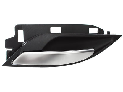 Przedmiot: klamka wewnętrzna do drzwi przednich
Strona: lewa
Producent: zamiennik
Kolor: silver
Samochód: BMW X1 E84
Rok produkcji: 2009-2015