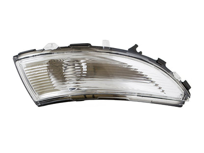 Renault Clio IV 2012 - right white indicator