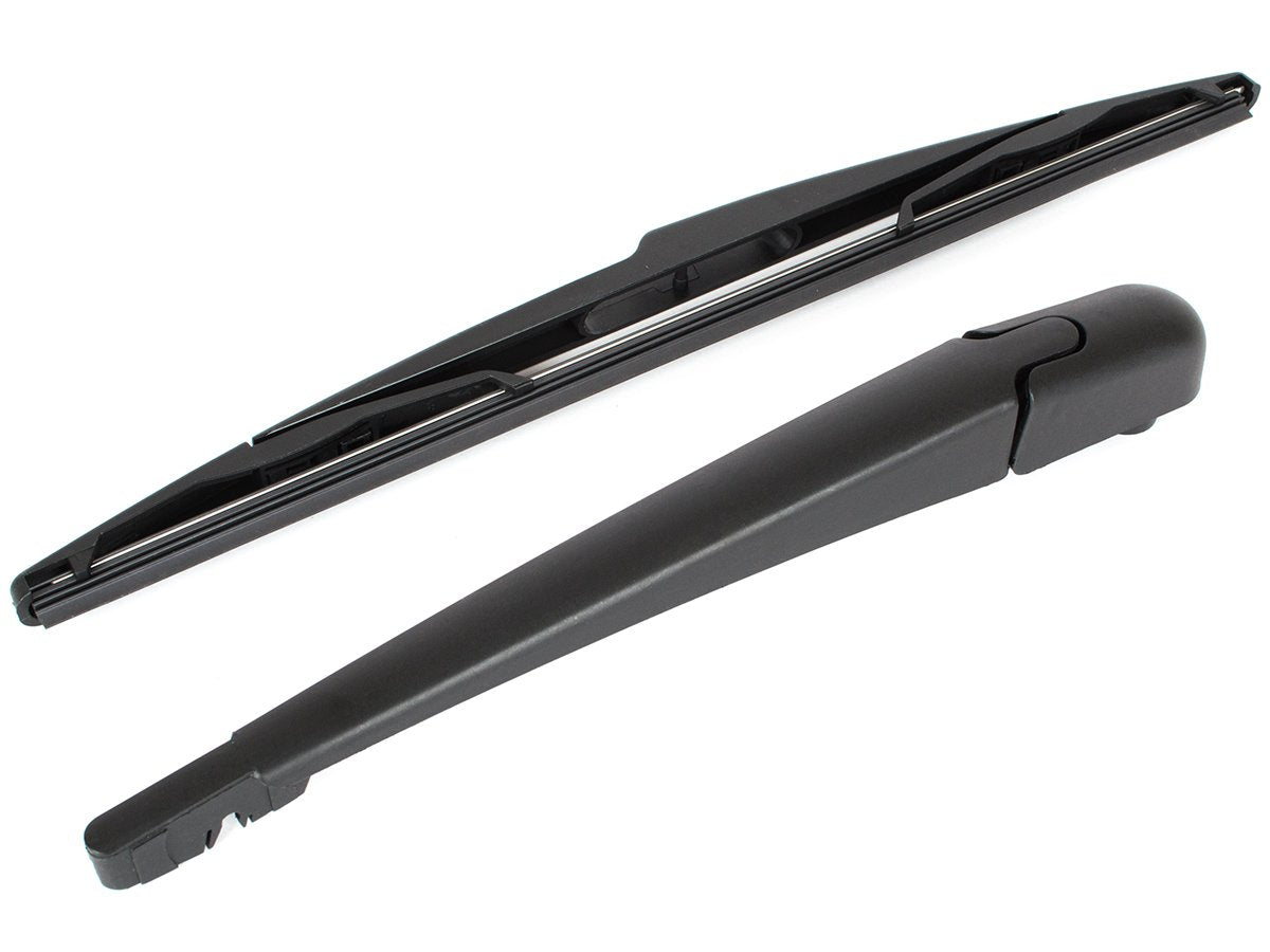 Alfa Romeo Giulietta 2010 - rear wiper arm + blade