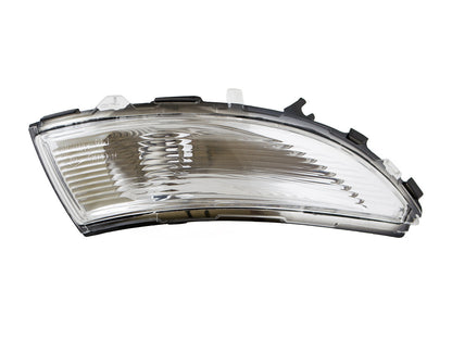 Renault Clio IV 2012 - right white indicator
