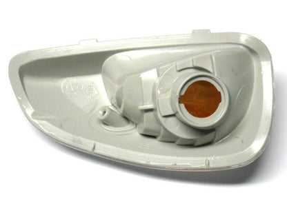 Renault Master 2010 - AMBER indicator to WHITE BULB in the right mirror