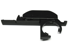 Przedmiot: uchwyt na kubki przedni
Strona: lewa
Producent: zamiennik
Samochód: BMW E39 seria 5
Rok produkcji: 1996-2003