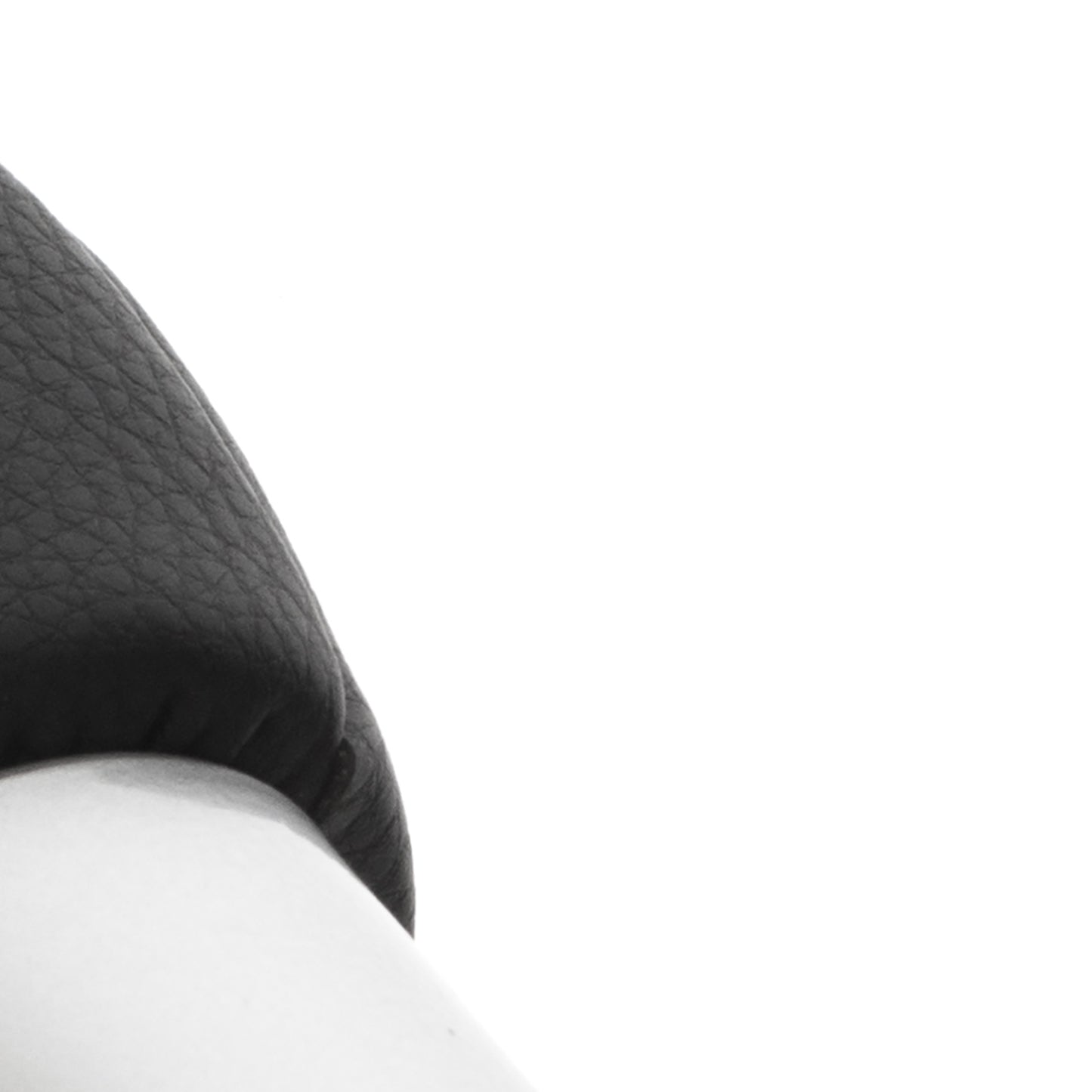 Volvo S60 10-18 gear knob BLACK ECO-LEATHER / SILVER WITHOUT DIAGRAM