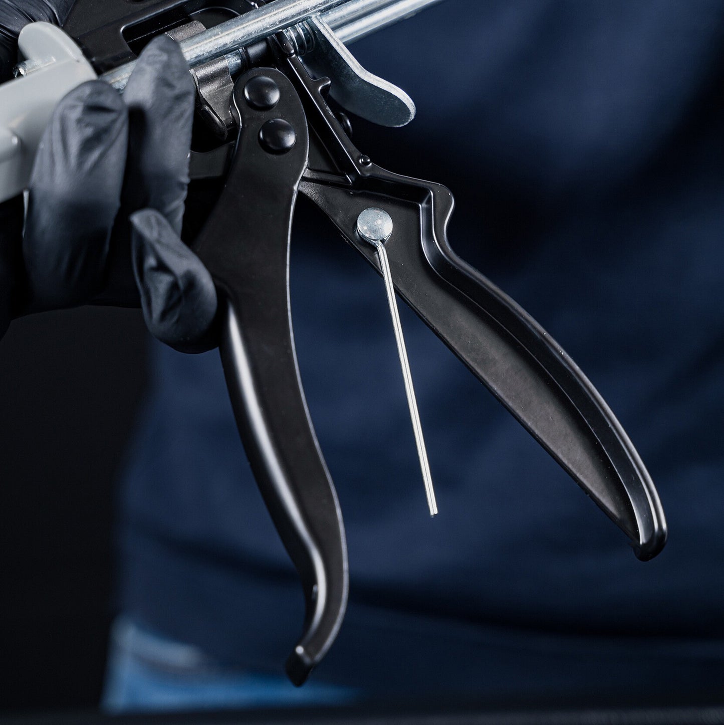 Pistolet do kartuszy silikonów, mas, klejów K2 SOLT B525