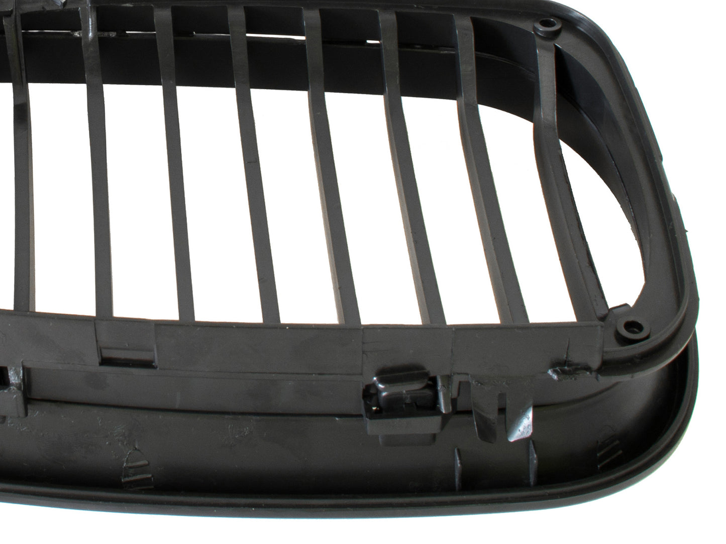 BMW 3 E46 FL 01-05 SEDAN / KOMBI atrapy między reflektory (nerki) lewa + prawa kpl. BLACK