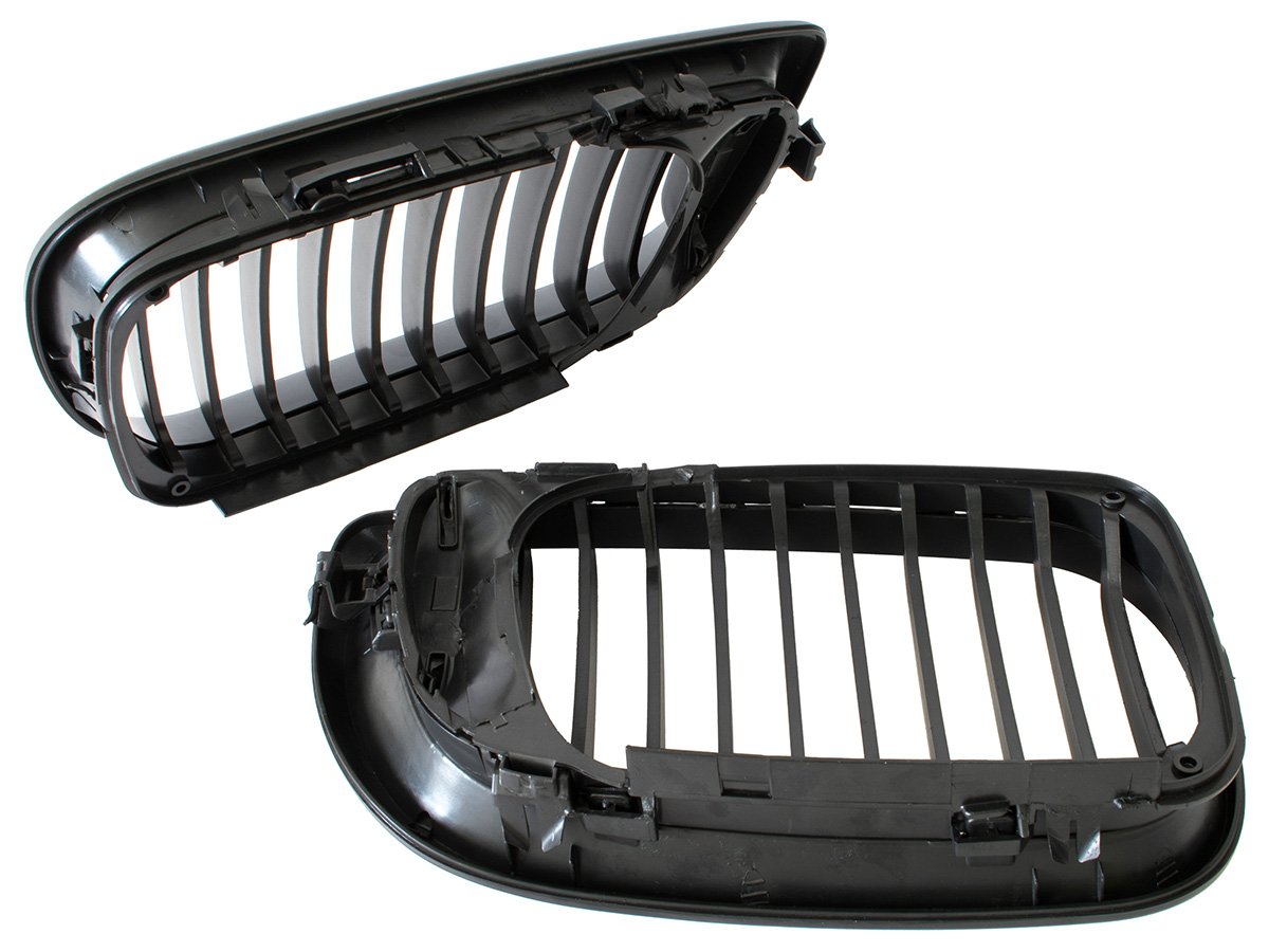 BMW 3 E46 FL 01-05 SEDAN / KOMBI atrapy między reflektory (nerki) lewa + prawa kpl. BLACK