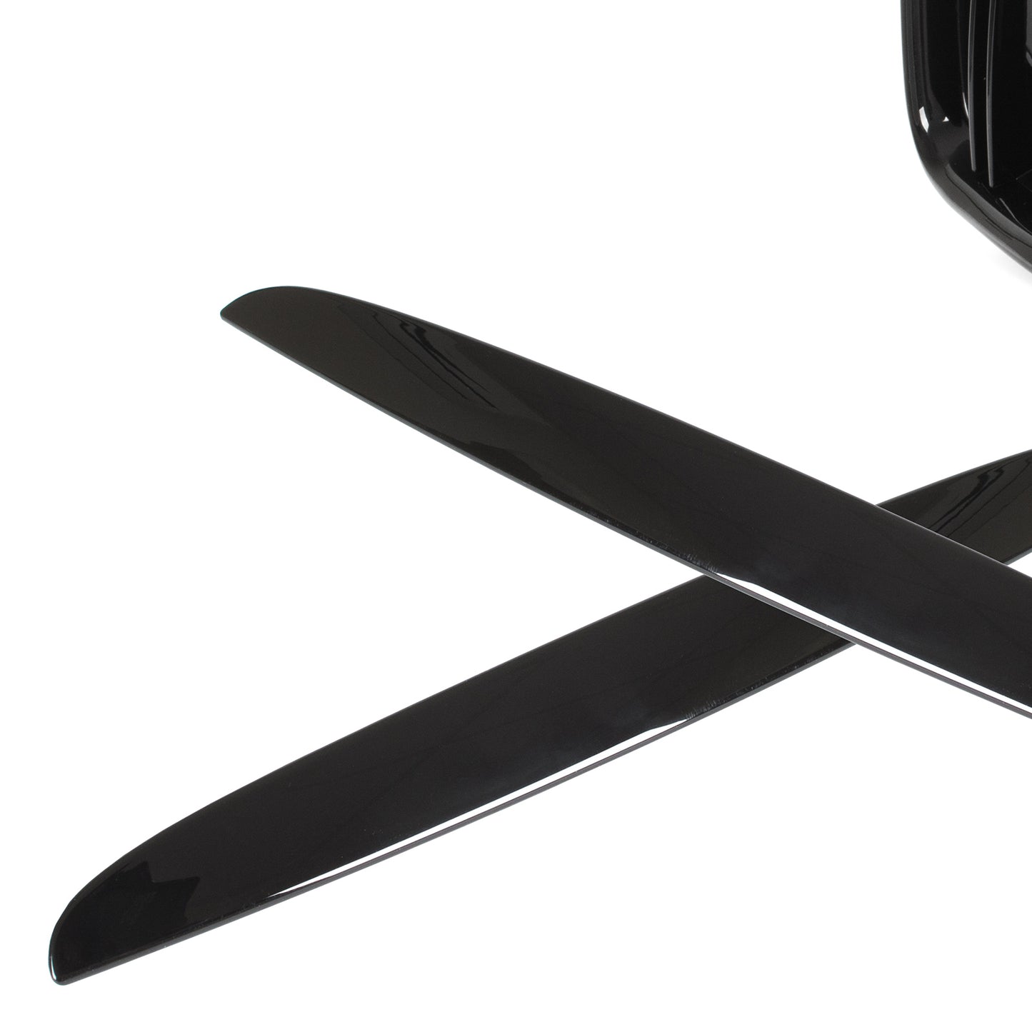 BMW 3 E90 / E91 04-09 SEDAN / KOMBI atrapy między reflektory (nerki) lewa + prawa kpl. BLACK GLOSSY DOUBLE BAR