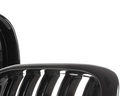 BMW 5 E39 FL 00-04 atrapy między reflektory (nerki) lewa + prawa kpl. BLACK GLOSSY DOUBLE BAR