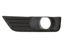 Ford Focus Mk2 04-08 Z HALOGENAMI atrapka kratka w zderzak prawa