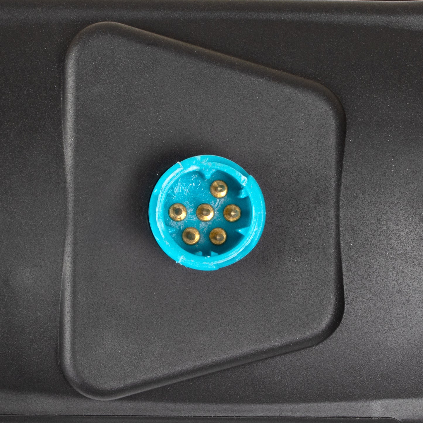 Opel Movano skrzyniowy kontener lampa tylna lewa